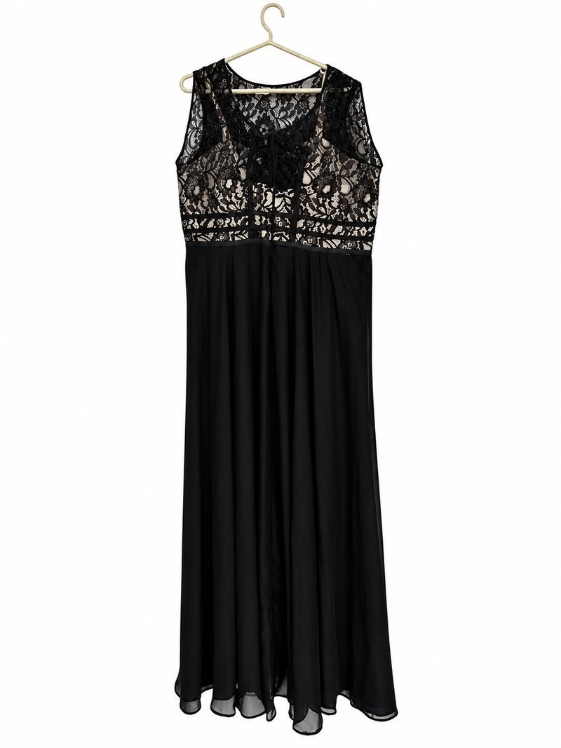Vestido de festa preto longo, com renda na parte superior